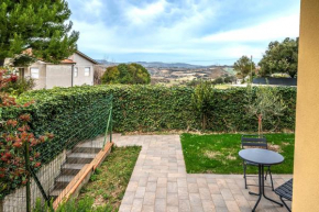C012 - Camerano, bilocale con doppi servizi e giardino panoramico